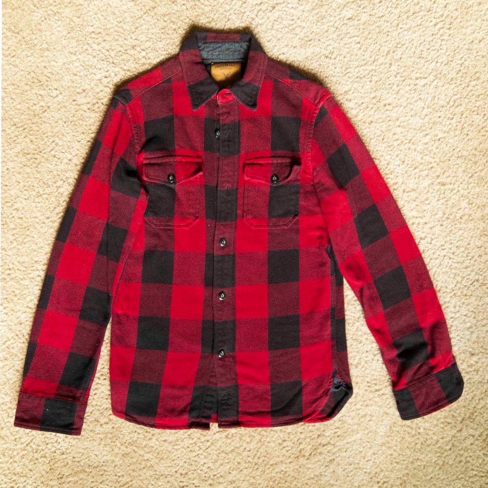 American Eagle Outfitters Black and Red Flannel Shirt Size X Small